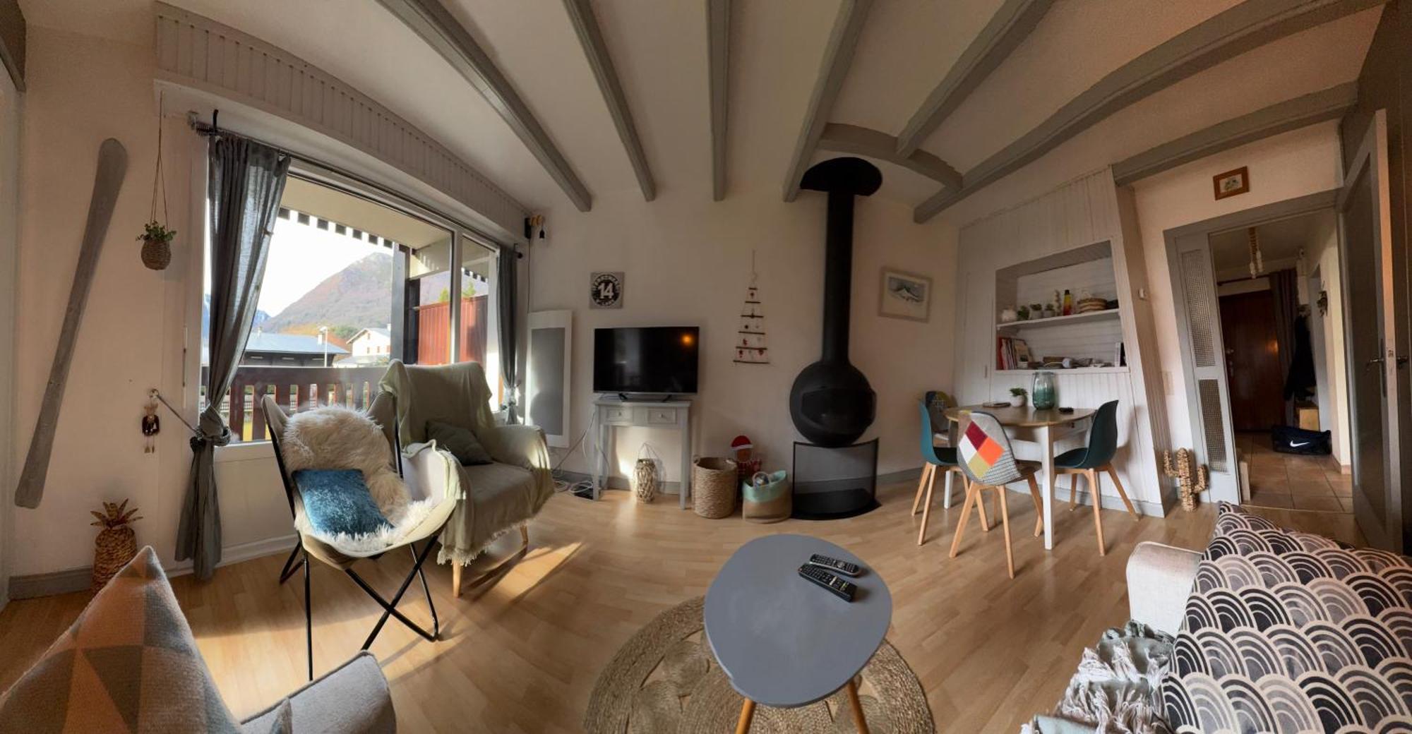 T2 Centre Village - Proximite Telecabine - Vue Montagne Plein Sud - Terrasse Couverte - Balcon - Chambre 1 Lit Double En 160 - Salon 1 Canape Convertible En 140 - Cuisine Separee Сен-Лари-Сулан Екстериор снимка